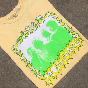 Mom Jeans Alt Indie Rock California Band Yellow Graphic Tee Size Large